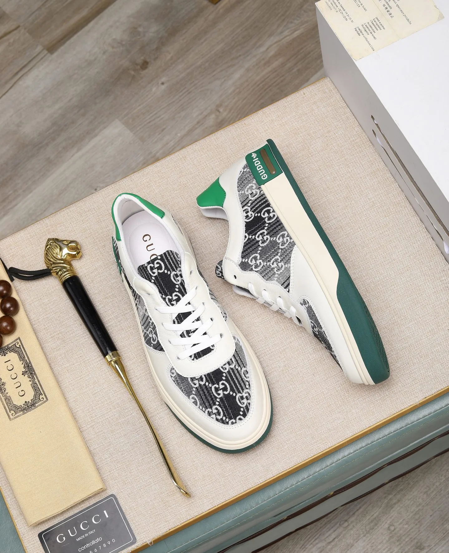 Men's shoes 💰420 GUCCI🔍🔍The latest model is available at the counter simultaneously. Original calfskin imported from Italy, genuine leather lining, (high-end, extravagant and classy) with exquisite workmanship. Sole: Original sole provided by the original factory. ⚠Exclusive double-layer movable molded sole is super comfortable⚠. Photographed in real life. 🎬The real thing is better. 🔍🔍"High quality·Follow the order" code number 38-44